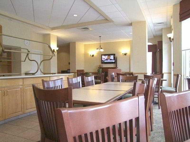 Country Inn & Suites By Radisson, Orlando Airport, Fl Ресторант снимка